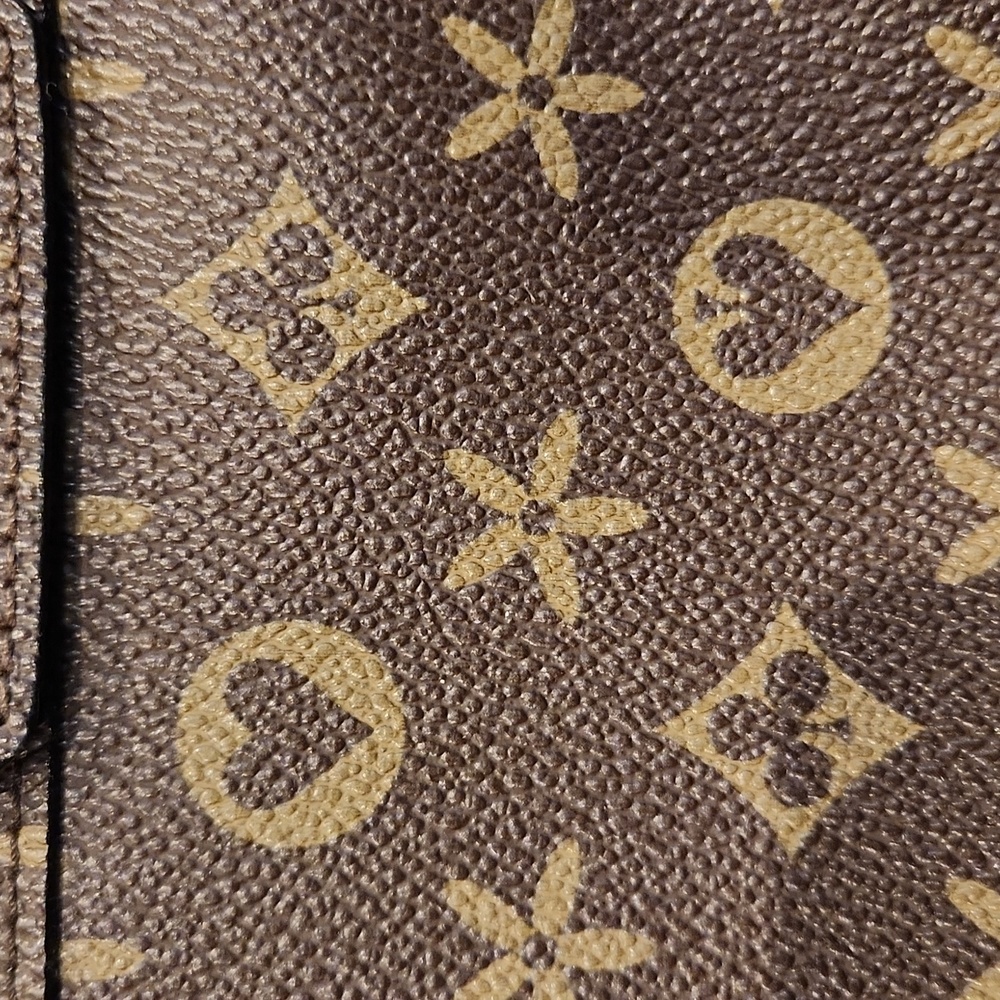 Hearts, Clovers & Spades womans purse - Picture 8 of 17